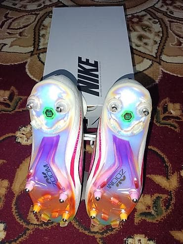 лининг кросовки: Размер-42 Футбольные бутсы — 3