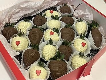 mac don: Набор клубники в шоколаде в подарочной коробке. - Крупные свежие — 7