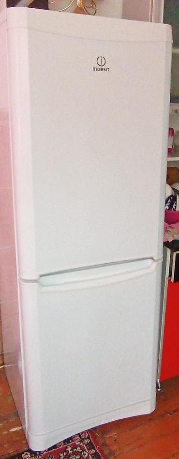 ретро холодильник: Холодильник Indesit, Б/у, Двухкамерный, De frost (капельный), 60 * 170 * 60 — 2