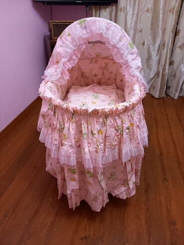 стульчик для новорожденных 3 в 1: Продаётся чудесная люлька для малышки до 6-8 месяцев,изготовлена из — 3