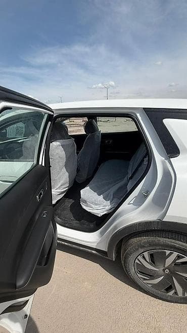 leapmotor b10: Changan Qiyuan Q05: 2026 г., 0.1 л, Автомат, Электромобиль, Универсал — 10