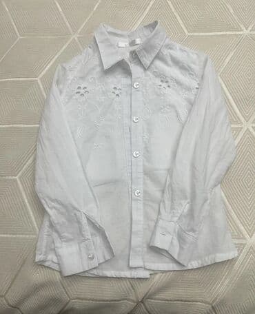 детская куртка на мальчика: Школьная форма, цвет - Белый, Б/у — 5