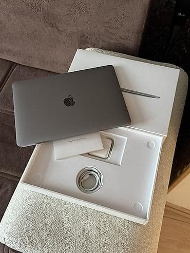 Ультрабук, Б/у, Apple M1, ОЗУ, RAM: 8 ГБ, В рассрочку