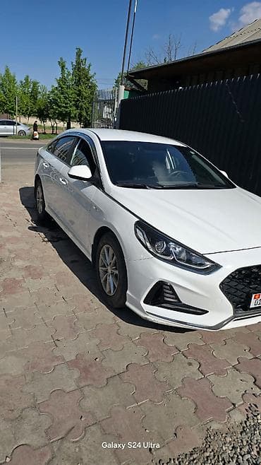 Hyundai Sonata: 2021 г., 2 л, Автомат, Бензин, Седан