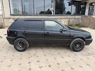 e klass: Volkswagen Golf: 1995 г., 2 л, Механика, Бензин, Хэтчбэк — 7