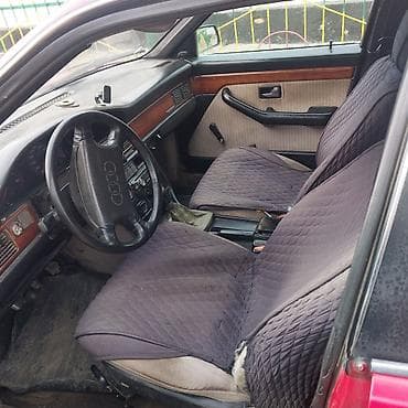 кассеты аудио: Audi 100: 1986 г., 1.8 л, Ручные, Бензин, Седан — 5