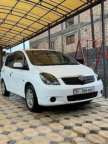 Toyota Corolla Spacio: 2003 г., 1.5 л, Автомат, Бензин, Минивэн