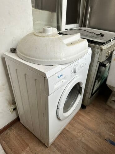 Набор бытовой техники для кухни: - Холодильник Blesk, однодверный at lalafo.kg Набор бытовой техники для кухни: - Холодильник Blesk, однодверный