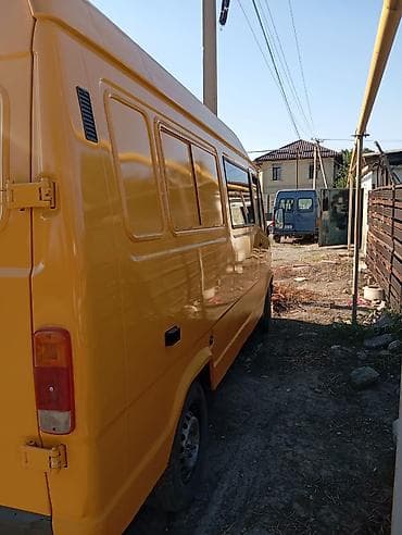 лотка скутер: Mercedes-Benz Спринтер: 1991 г., 2.3 л, Механика, Дизель, Фургон — 1