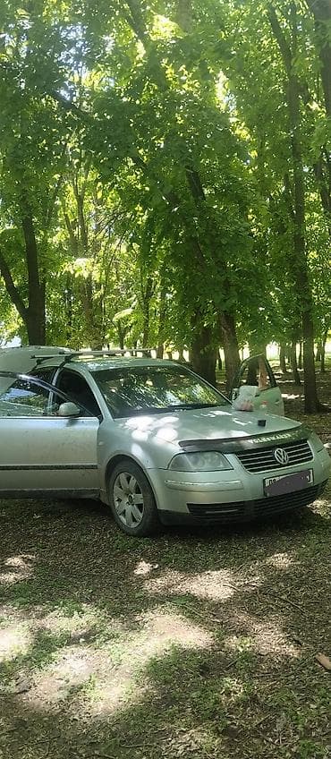 Volkswagen Passat: 2001 г., 2 л, Бензин, Седан