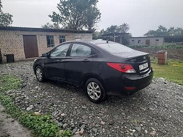 соната шина: Hyundai Solaris: 2012 г., 1.6 л, Механика, Бензин, Седан — 3