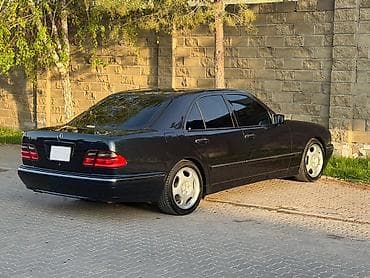 a class: Mercedes-Benz E-Class: 2001 г., 3.2 л, Автомат, Бензин, Седан — 4