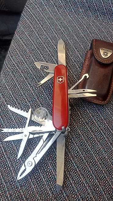 Аңчылык жана балык уулоо: Мультитул-нож Victorinox с кожаным чехлом Компактный швейцарский нож — 3