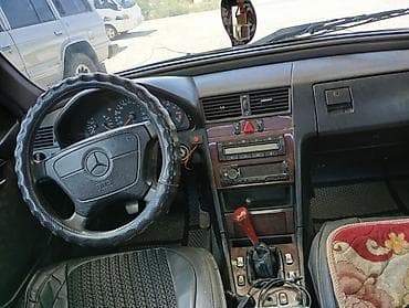 audi a6 1999: Mercedes-Benz C-Class: 1996 г., 2 л, Механика, Бензин, Седан — 4
