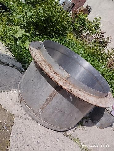 кубовые бочки: Бочка нержавеющая 140 литров (толстый металл, СССР) Продам большую — 2