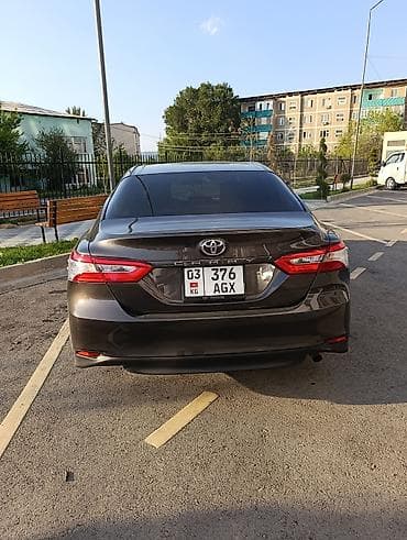 Унаа: Toyota Camry: 2017 г., 2.5 л, Автомат, Бензин, Седан — 6