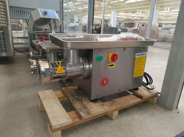 продам зернодробилку бу: Мясорубка dms 22 (400 кг/час) -турция диаметр входа 82.5 мм — 2