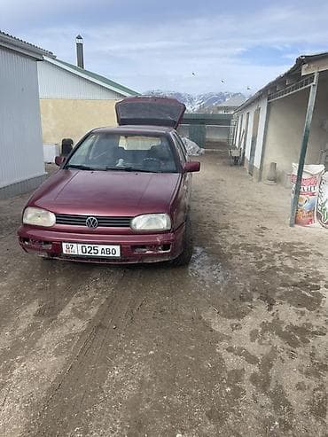 Унаа сатуу: Volkswagen Golf: 1993 г., 1.8 л, Механика, Бензин, Хетчбек — 1
