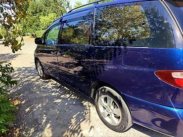 audi rs8: Toyota Previa: 2000 г., 2.4 л, Автомат, Газ, Минивэн — 4
