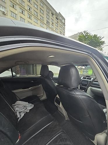 приус 2013: Toyota Camry: 2013 г., 2.5 л, Автомат, Гибрид, Седан — 6