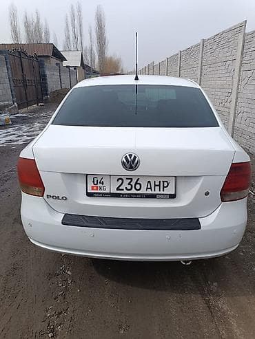 hyundai aventa: Volkswagen Polo: 2014 г., 1.6 л, Автомат, Бензин, Седан — 4
