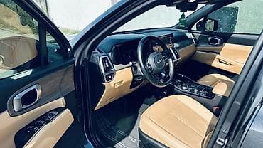 byd e2 2023: Kia Sorento: 2022 г., 1.6 л, Автомат, Гибрид, Кроссовер — 9