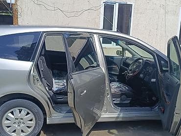 авто для такси: Honda Stream: 2001 г., Универсал — 1