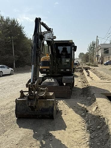 Экскаватор, Hyundai, Колесный