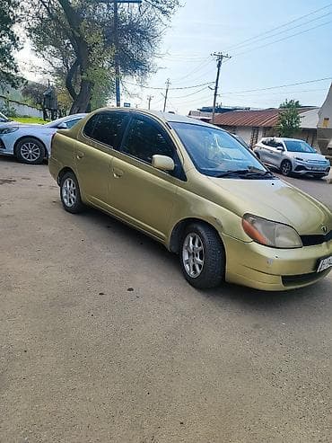 Продажа авто: Toyota Platz: 2000 г., 1 л, Автомат, Бензин, Седан — 2
