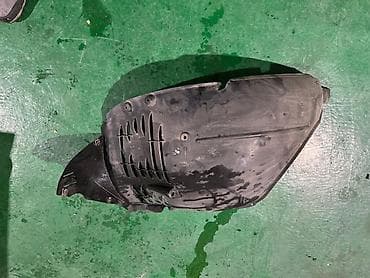 c class: Подкрылок Передний правый Mercedes-Benz, 2008 г., Оригинал — 1