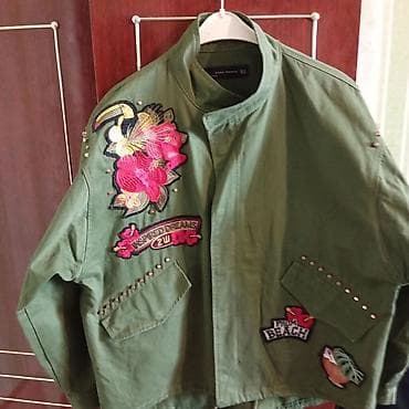 Хаки куртка ZARA WOMAN с декором оригинал. - Женская модель, размер