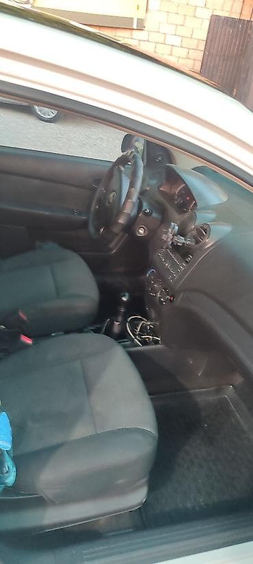 bruce r2: Chevrolet Aveo: 2011 г., 1.4 л, Механика, Бензин, Седан — 8