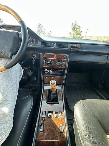 коллектор 124: Mercedes-Benz E-Class: 1988 г., 2.3 л, Ручные, Бензин, Купе — 9