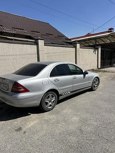 Mercedes-Benz C-Class: 2002 г., 1.8 л, Механика, Бензин, Седан