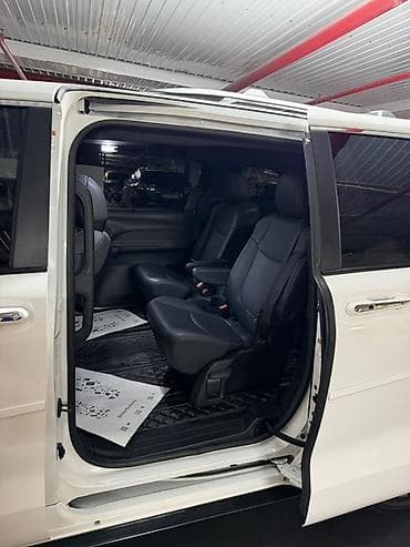 sprinter 2 7: Toyota Sienna: 2022 г., 2.5 л, Автомат, Гибрид, Минивэн — 5