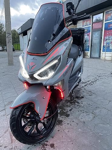 🔥 Продам макси-скутер 🔥 Скутер в хорошем состоянии, обслужен, много