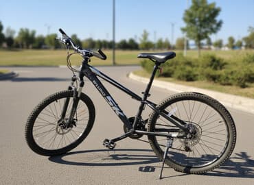 велосипеды с толстыми колёсами: Горный велосипед с классической хардтейл-рамой. Особенности: - Размер — 1