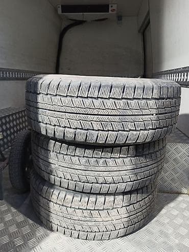 r18 23545: 225/70 R15C размеринде 4 кышкы покрышка жакшы абалда. Комплект зимних — 6