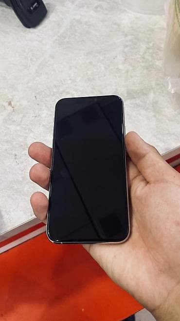 IPhone 11 Pro, Серебристый