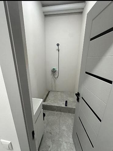 Бөлмөлөрдү ижарага берүү: На долгий срок Комната в хостелном основе С человека 10000с - — 5