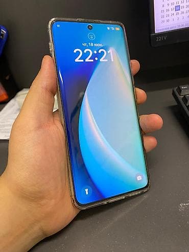 pro про: Realme 10 Pro Plus, Б/у, 128 ГБ, цвет - Черный, 2 SIM — 2