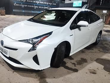 кирг шёлк: Toyota Prius: 2016 г., 1.8 л, Автомат, Гибрид, Хетчбек — 10