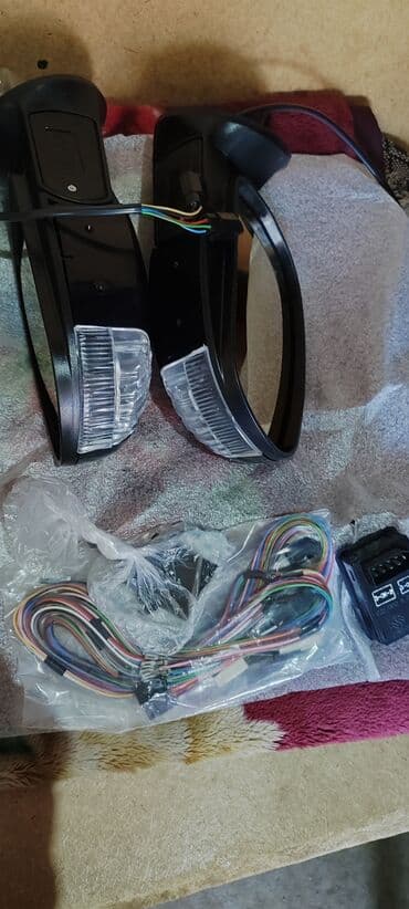 пассивное сетевое оборудование logan: Комплект поворотников Renault Новый, Оригинал — 2