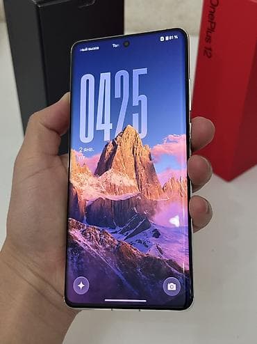 ipad 2 mini: OnePlus 12, Б/у, 256 ГБ, цвет - Белый, 2 SIM — 3