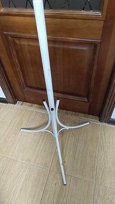 прихожный мебел: Напольная вешалка для одежды из металла. - Материал: окрашенная сталь — 5