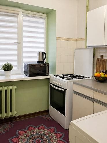 манаса: 2 комнаты, 41 м², Бишкек Парк ТРЦ 104 серия, 3 этаж, Старый ремонт — 2