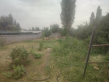 ноокат дом: Продаю участок с домом под снос в отличной локации! Чуйская область — 5