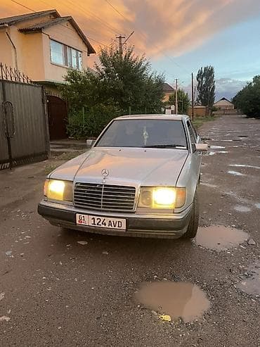 Mercedes-Benz W124: 1989 г., 2.3 л, Автомат, Бензин, Седан at lalafo.kg Mercedes-Benz W124: 1989 г., 2.3 л, Автомат, Бензин, Седан