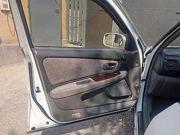 mini copper: Toyota Cresta: 2001 г., Автомат, Седан — 4