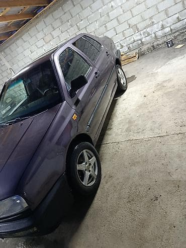 тойота ист кузовные детали: Volkswagen Vento: 1993 г., 1.8 л, Механика, Бензин, Седан — 4